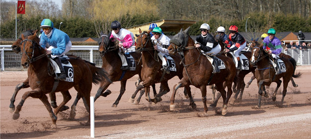 hippodrome-laval-photo-arrivee